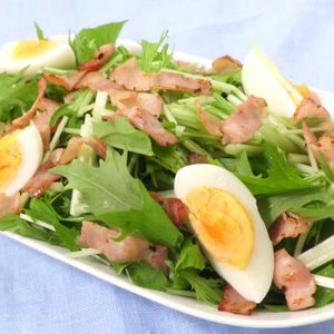 「水菜とゆで卵のサラダ」のレシピ動画