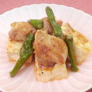 豆腐と鶏肉のピリ辛みそ炒め