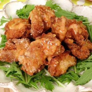 マヨネーズで下味 鶏肉のジューシー唐揚げのレシピ動画 作り方 Delish Kitchen