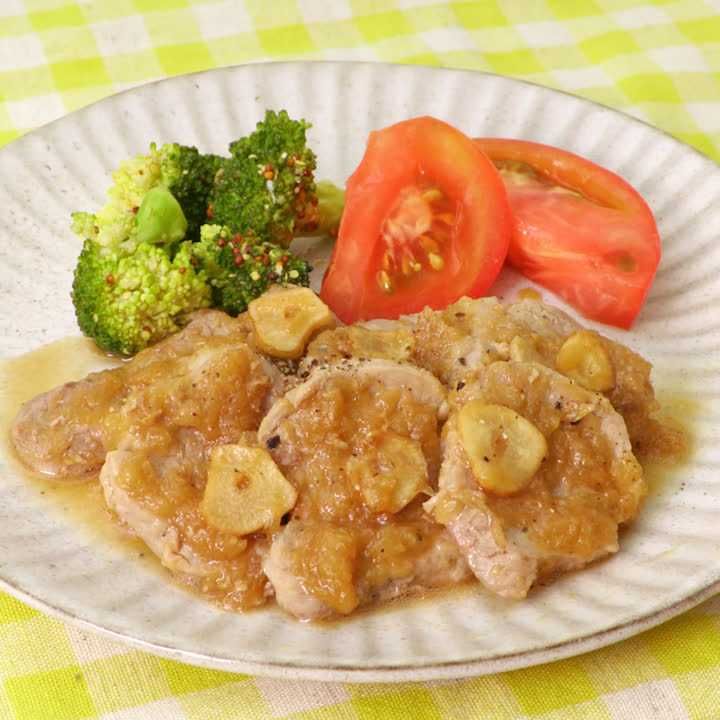 ガーリック香る 豚ヒレ肉のおろし玉ねぎソテーのレシピ動画 作り方 Delish Kitchen