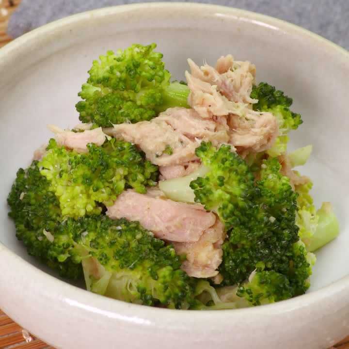 ブロッコリーのごまみそあえ