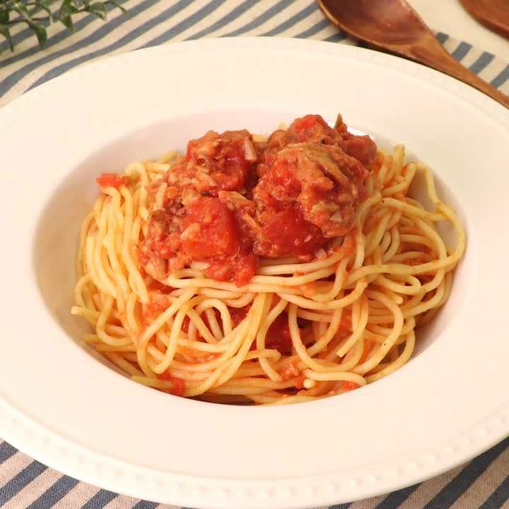 トマトとツナのガーリックパスタ
