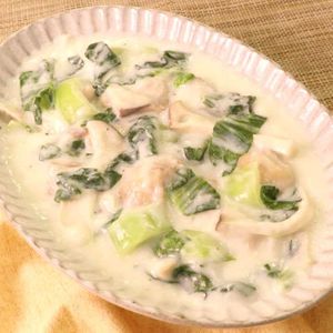「チンゲン菜とエリンギのチキンクリーム煮」のレシピ動画