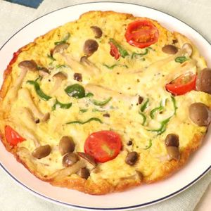 しめじとピーマンのスパニッシュオムレツ
