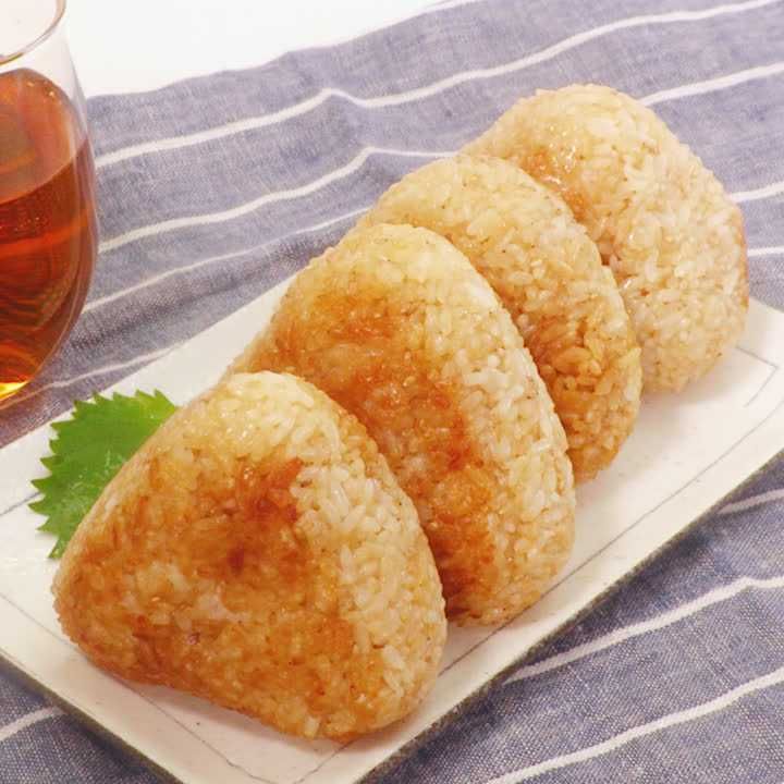 焦がし醤油が香ばしい 焼きチーズおにぎりのレシピ動画 作り方 Delish Kitchen