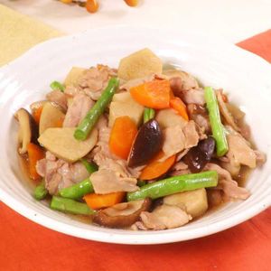 「里芋と豚バラのオイスターソース煮」のレシピ動画