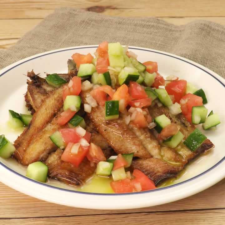 イワシのソテーさっぱり野菜ソース