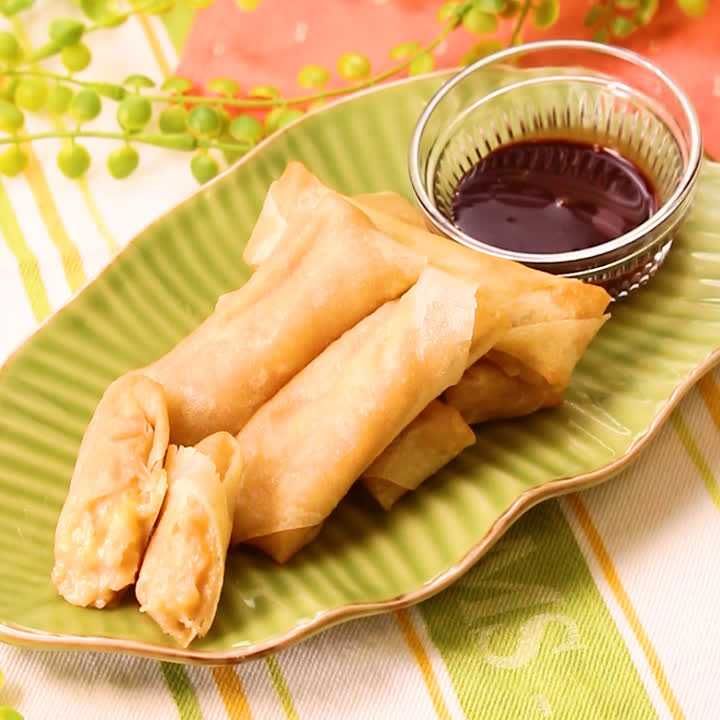 ピーナッツバターとバナナの春巻き