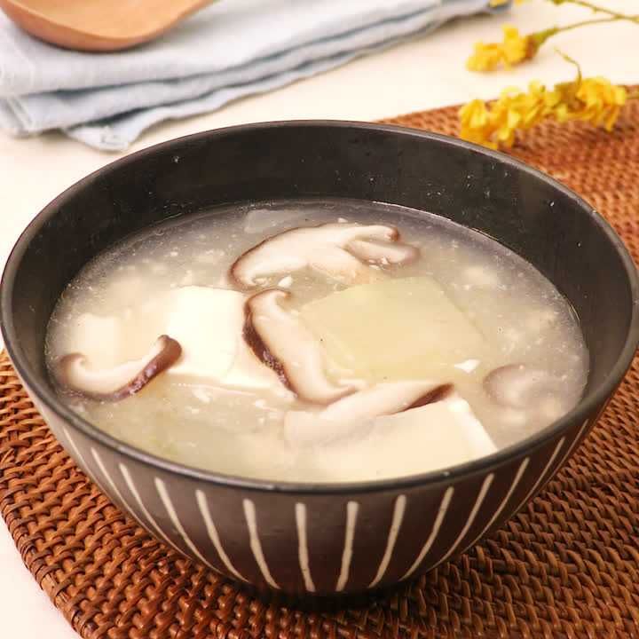 くずし豆腐と冬瓜のスープ