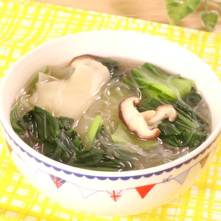 チンゲン菜のワンタンスープ