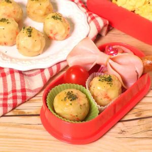 「カニかまぼこポテトボール」のレシピ動画