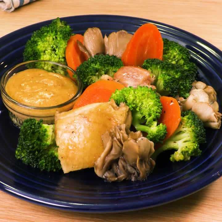鶏肉とにんじんの蒸し煮