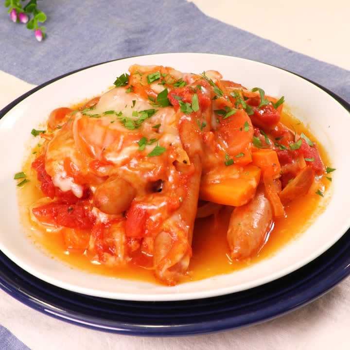 にんじんとソーセージのトマト煮