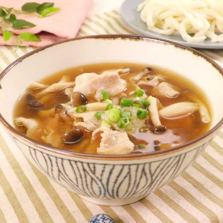 体あったまる 豚肉としめじのつけ汁うどんのレシピ動画 作り方 Delish Kitchen