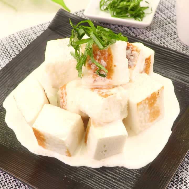 はんぺんのたらこソースかけ