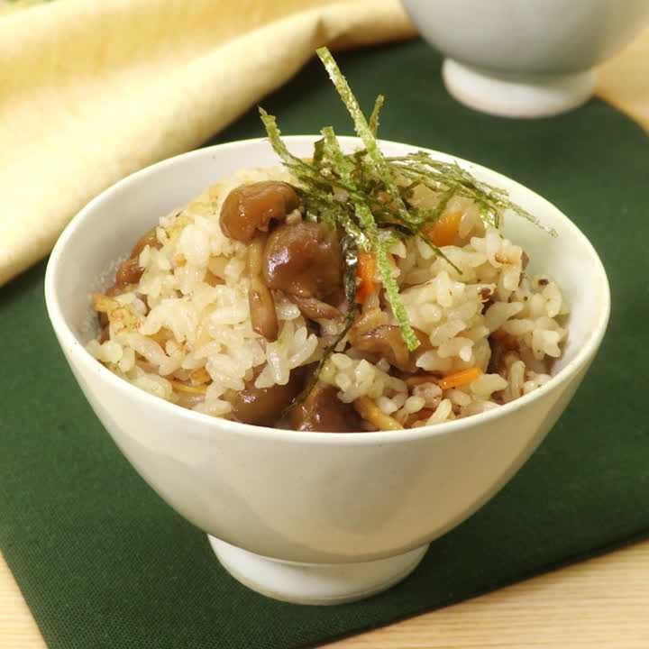 なめこの炊き込みご飯