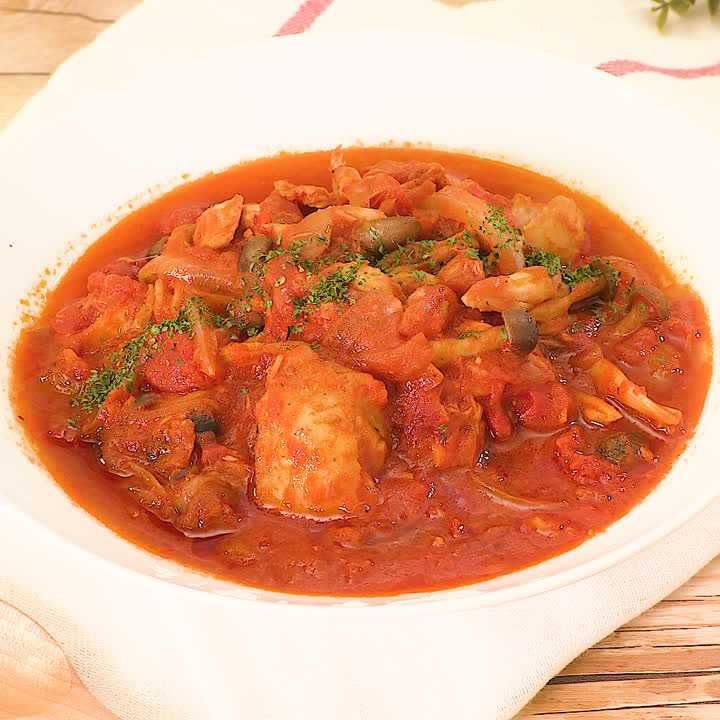 ツナときのこのトマトチキン煮込み