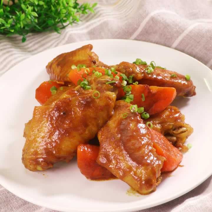 手羽先とにんじんのカレー煮