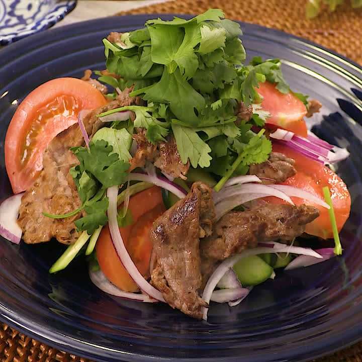 牛肉のタイ風サラダ