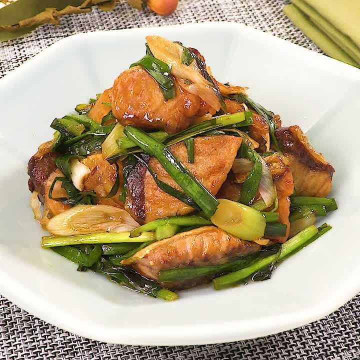 ぶりとニラの甘辛炒め