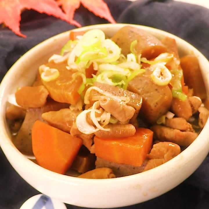 炊飯器でこんにゃくとモツの煮込み