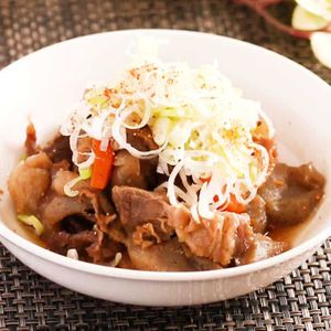 「牛すじの煮物」のレシピ動画