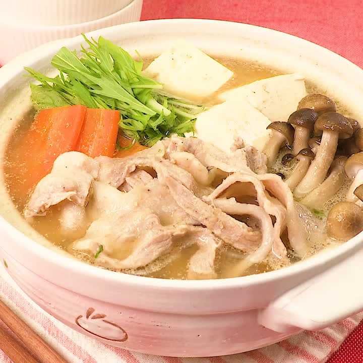 種類豊富なお豆腐入り鍋料理のレシピを紹介！人気の作り方20選
