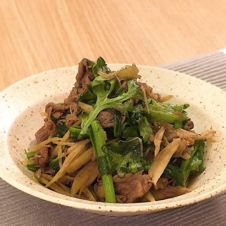 牛肉と春菊の甘辛煮