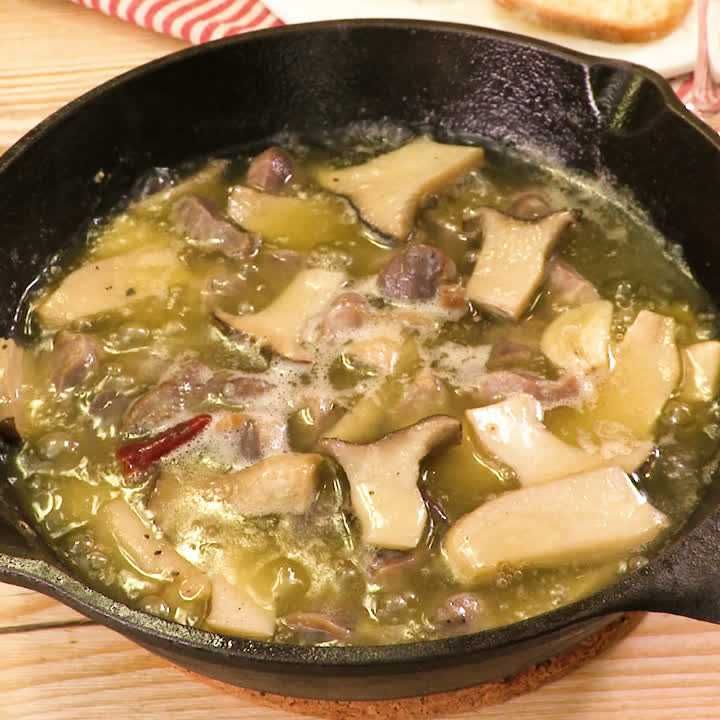 エリンギと砂肝のアヒージョ