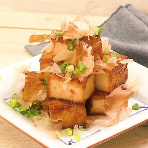 「厚揚げのしょうが焼き」のレシピ動画