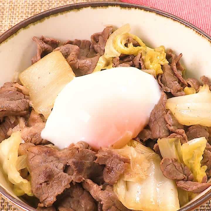 牛肉と白菜のすき焼き丼