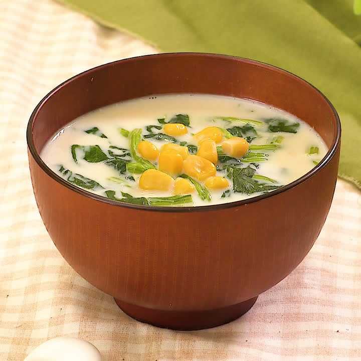 クリーミーな美味しさ ほうれん草とコーンの豆乳スープのレシピ動画 作り方 Delish Kitchen