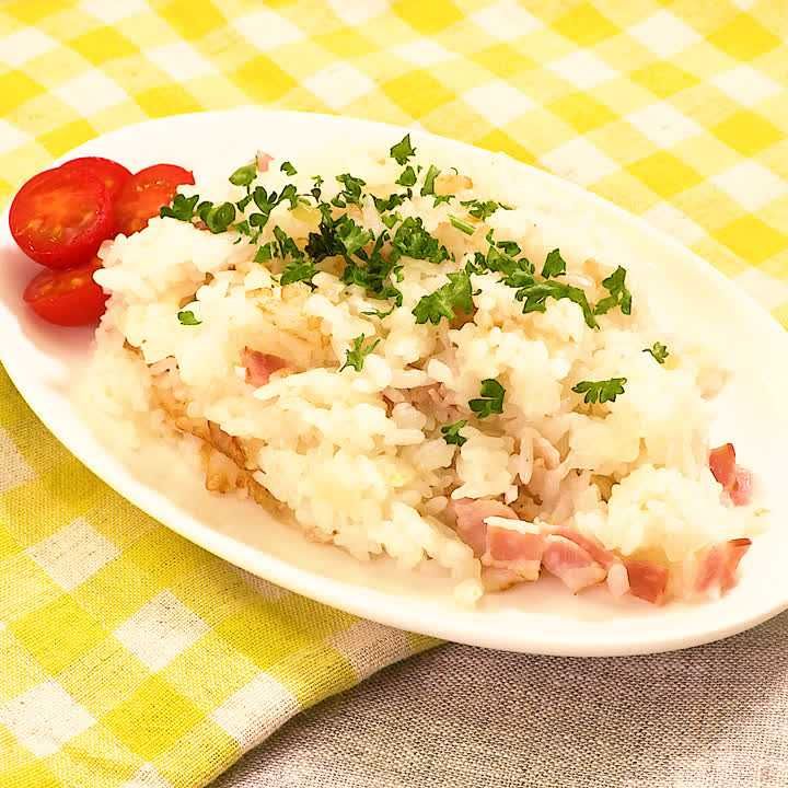 ベーコンと玉ねぎの炊き込みご飯