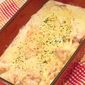 「えのきのシャキシャキグラタン」のレシピ動画