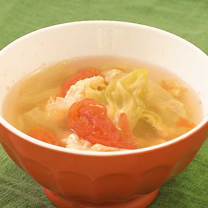 レタスとトマトの卵スープ