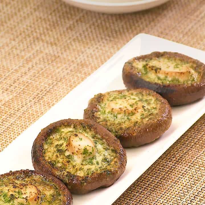 簡単おしゃれ しいたけの香草バター焼きのレシピ動画 作り方 Delish Kitchen