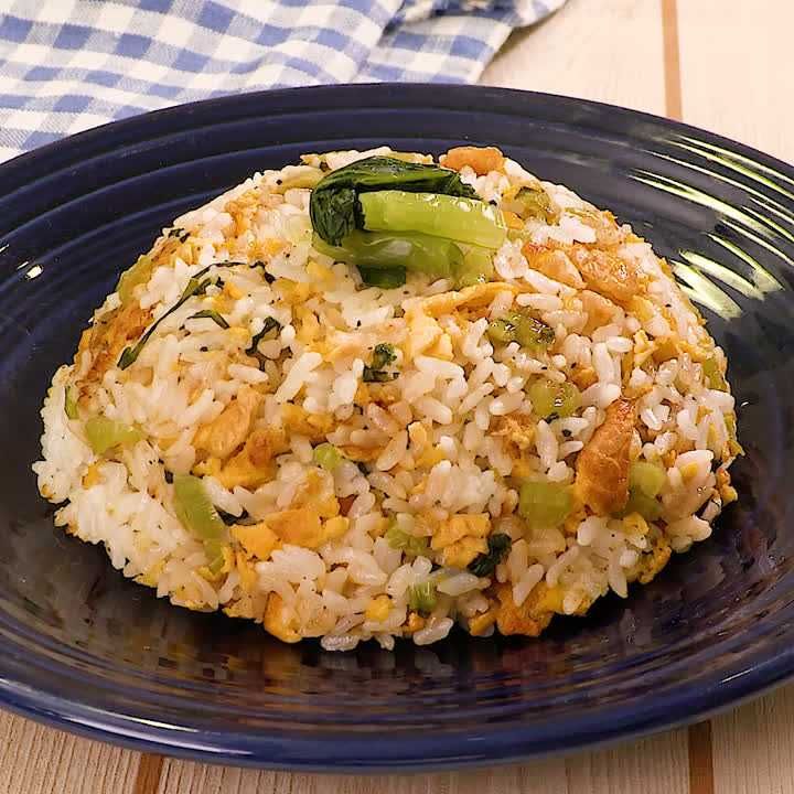 シャキシャキ食感！野沢菜の簡単チャーハンレシピ3選！