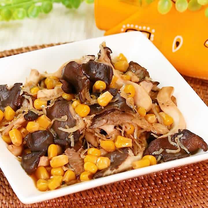 コーンとひらたけのじゃこ炒め