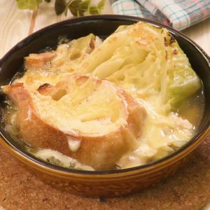 「オニオングラタンポトフ」のレシピ動画