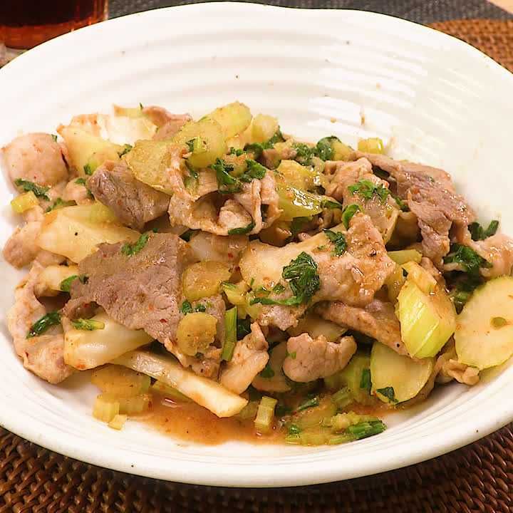 セロリと豚肉の辛みそ炒め