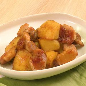 「鶏もも肉とじゃがいもの照り焼き」のレシピ動画