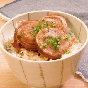 薄切り肉で揚げない 豚バラミルフィーユ丼のレシピ動画 作り方 Delish Kitchen