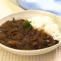 カレーに合う肉の種類は？牛肉・豚肉・鶏肉の特徴と選び方を徹底解説