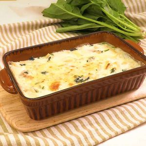 「ほうれん草とマカロニのグラタン」のレシピ動画