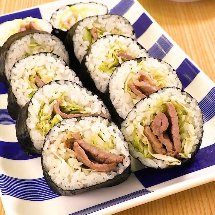 キャベツと焼肉のり巻き