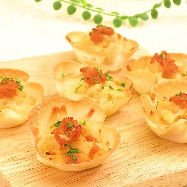 おつまみにもぴったり！ 明太ポテトのチーズ揚げ餃子のレシピ動画・作り方 | DELISH KITCHEN