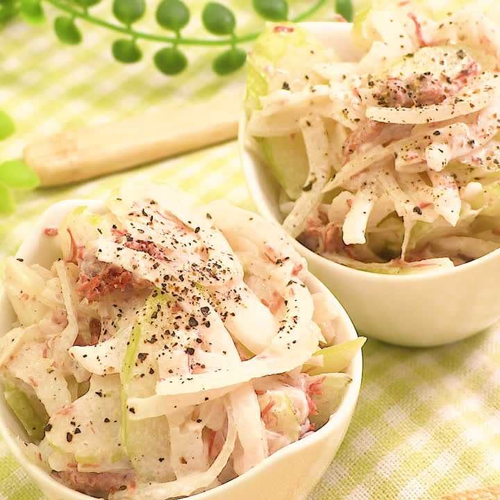 セロリとコンビーフのサラダ
