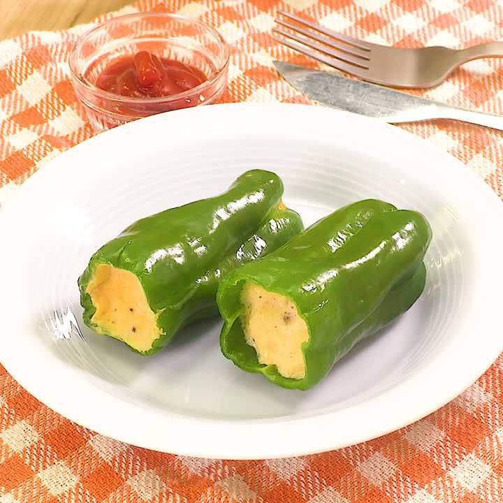 ピーマンの半熟オムレツ