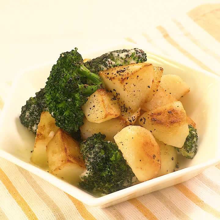 じゃがいものペッパーマヨ炒め