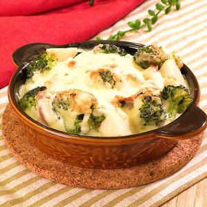 「ブロッコリーのポテトグラタン」のレシピ動画